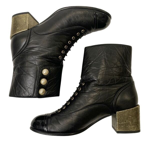 Chanel Interlocking C Lace Up Pearl Calfskin Leather Ankle Boot EU 37.5 US 6.5-7 - Picture 4 of 14